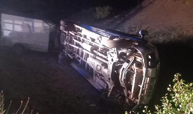 Tunceli'de minibüs şarampole devrildi: 17 yaralı