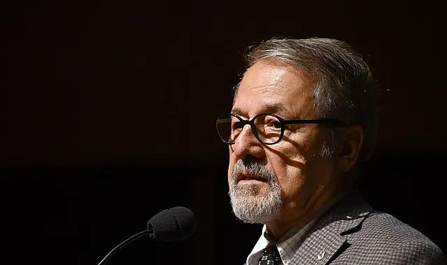 Prof. Dr. Naci Görür, 'eli kulağında' diyerek uyardı: 'En az 7.4 olabilir'