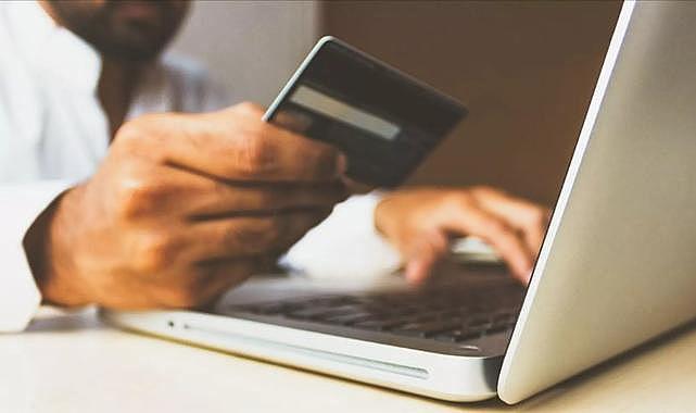 Yurtdışından alışveriş yapmak artık neredeyse 'hayal': Sınırlama geldi, vergiye büyük zam yapıldı
