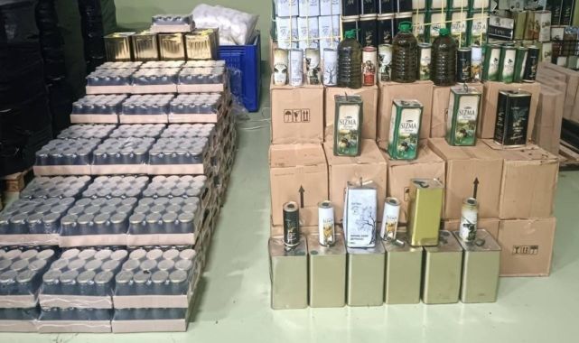Balıkesir'de 3 bin 879 litre sahte zeytinyağı ve 1,8 ton sahte bal ele geçirildi