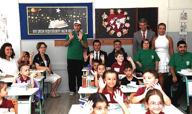 Başkan Aydın’dan öğrencilere ilk ders sürprizi