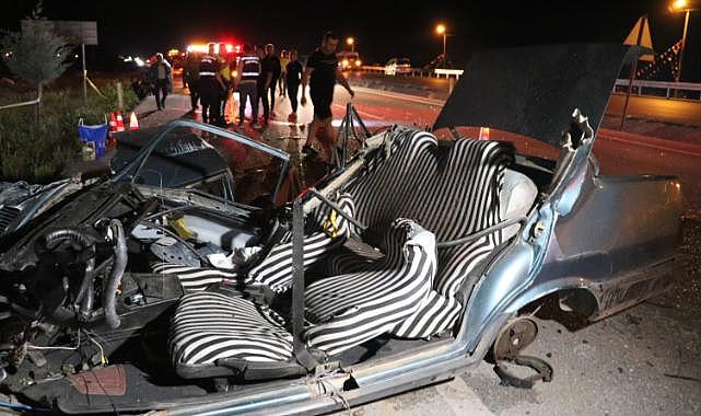 Burdur'da iki otomobil çarpıştı: 2 ölü, 3 yaralı