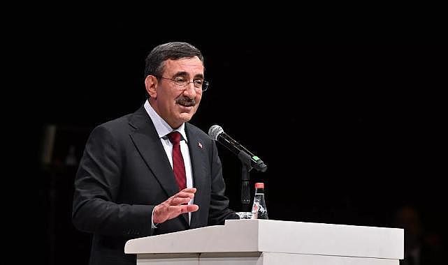 Cevdet Yılmaz Orta Vadeli Programı açıklıyor: Ekonominin 2 yıllık yol haritası belli oluyor