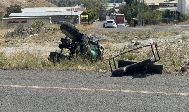 Erzurum'da minibüs ile ATV çarpıştı: 1 ölü, 1 yaralı