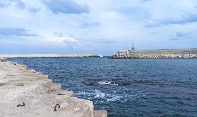 Kocaeli'de denize düşen balıkçı kayboldu