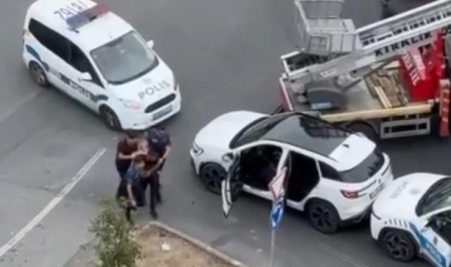 Kocaelinde polis aracına çarpıp kaçan şüpheliler İstanbul'da yakalandı