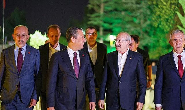 Özgür Özel, Kılıçdaroğlu ile akşam yemeğinde bir araya geldi