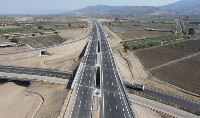Aydın Denizli Otoyolu trafiğe açılıyor