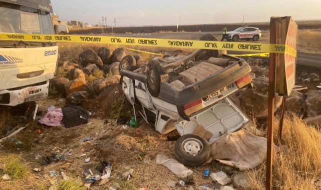 Diyarbakır'da kamyon otomobile çarptı: 1 ölü, 2 yaralı