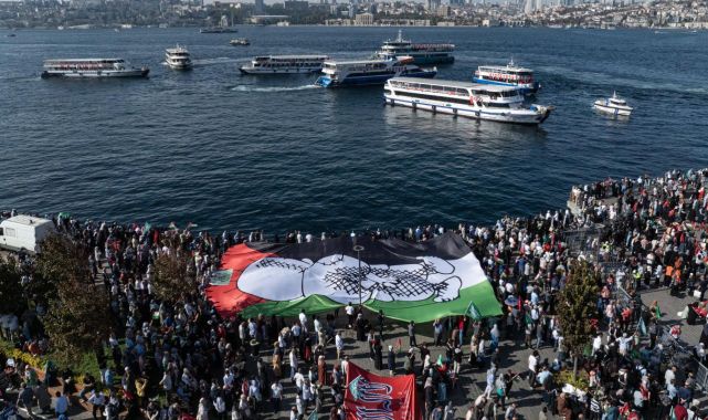 İstanbul'da Gazze'ye destek mitingi düzenlendi