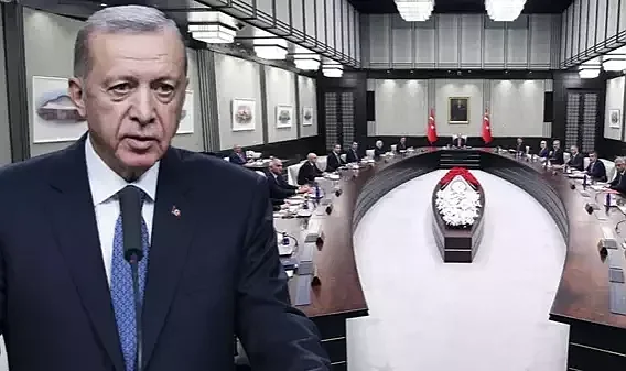 Kabine'de değişiklik mesajı veren Cumhurbaşkanı Erdoğan, 2 bakanla yolları ayırabilir