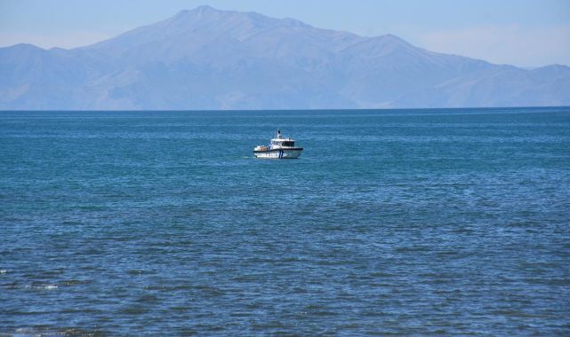 Van'da kaybolan üniversite öğrencisini arama çalışmaları sürüyor