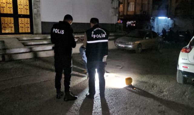 Adana'da çıkan bıçaklı kavgada 1 kişi hayatını kaybetti
