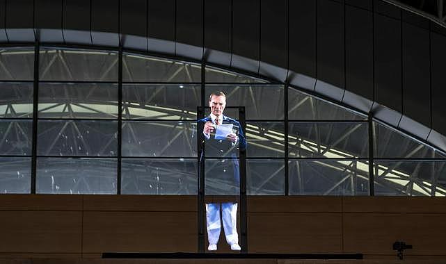 Atatürk’ün Nutuk okuduğu görüntüler, hologram ile İstanbul Sabiha Gökçen Havalimanı’na yansıtıldı