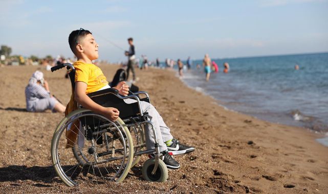 Engelli Umut'un deniz görme hayali gerçek oldu