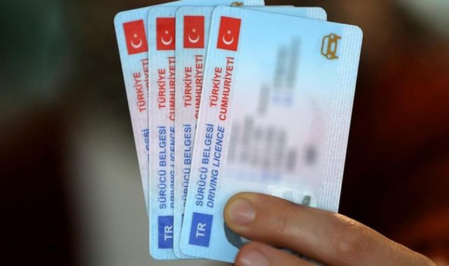 Eski tip sürücü belgelerinin yenilenme süresi uzatıldı