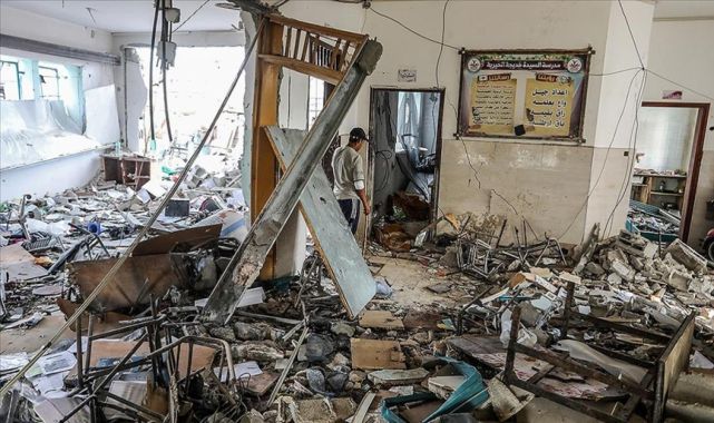 Gazze'de İsrail'in vurduğu okulda ölenlerin sayısı 12'ye yükseldi