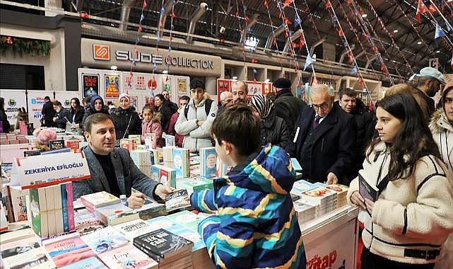 İnegöl Kitap Fuarında Hafta Sonu Coşkusu