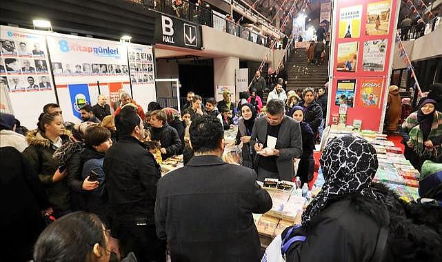 İnegöllüler Kitap Fuarında Yazarlarla Buluşuyor