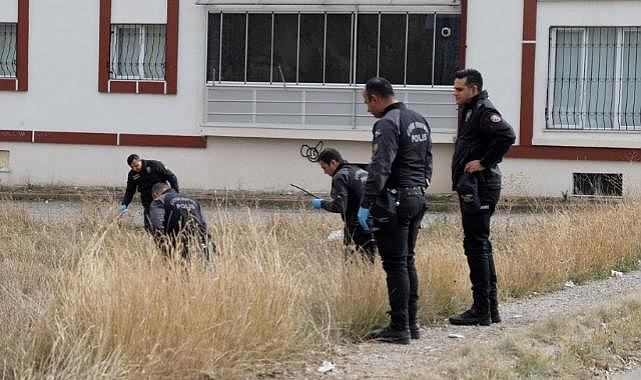 Sivas'ta vahşet: Mezarlık yakınında parçalanmış bebek cesedi bulundu