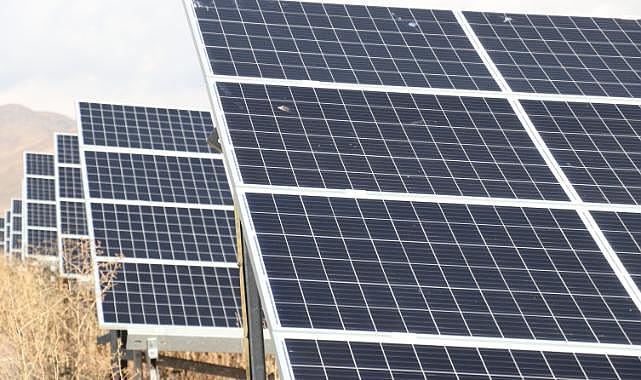 Türkiye'de tüm hanelerin elektrik ihtiyacı rüzgar ve güneşten karşılanıyor