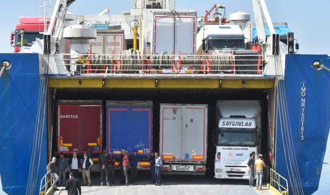 AFAD'ın gönderdiği insani yardım malzemeleri Lübnan'a ulaştı