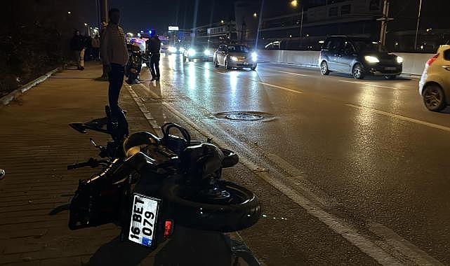 Bursa'da motosiklet otomobile çarptı: 2 ölü