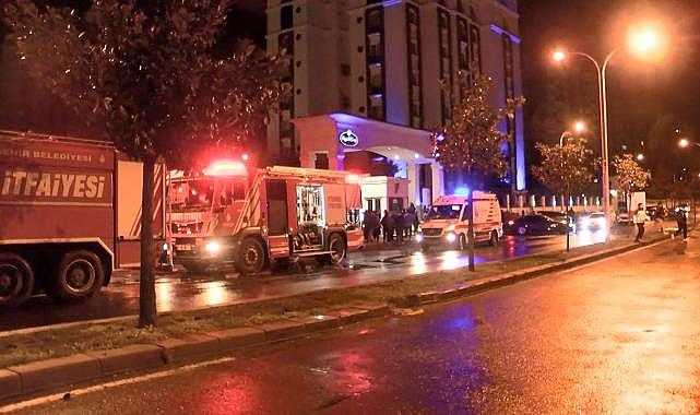 İstanbul'da elektrikli araç yandı, bina tahliye edildi