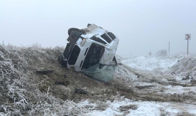 Muş’ta Öğretmenleri Taşıyan Minibüs Devrildi: 9 Yaralı