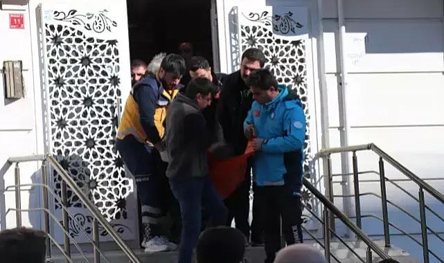 Bir kızını serumla, diğer kızını silahla öldürüp intihar etti
