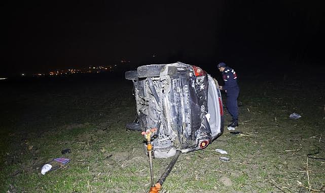 Bursa'da otomobil takla attı