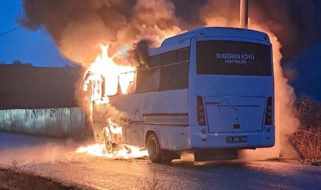 Bursa'da seyir halindeki yolcu minibüsü alev topuna döndü!