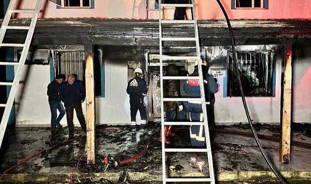 Düzce'de yangın çıkan cami kullanılamaz hale geldi