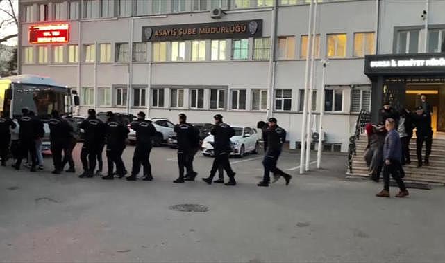 Fransa'da kızına cinsel saldırıda bulunan kişiyi, Bursa'da tetikçi tutup vurdurdu! 9 kişi tutuklandı