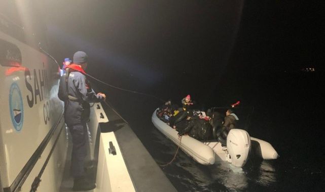 İzmir açıklarında 45 düzensiz göçmen kurtarıldı