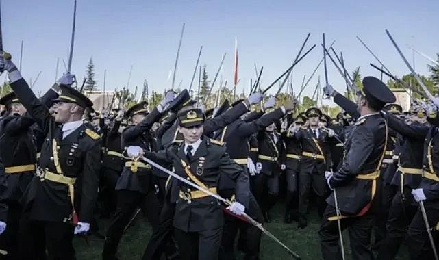 Kılıçlı yemin soruşturması: Teğmenler için karar günü