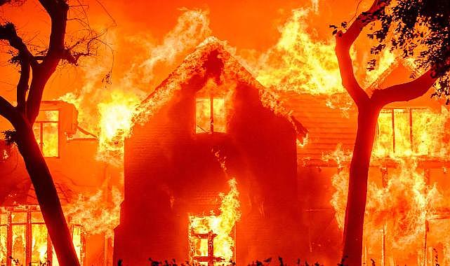 Los Angeles'taki yangınlarda hayatını kaybedenlerin sayısı 16'ya yükseldi