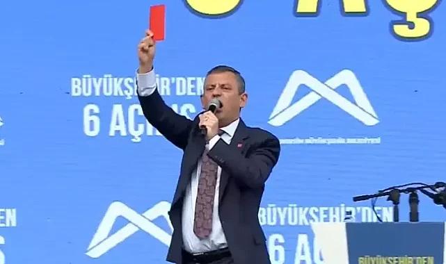 Özel'in büyük sürprizi
