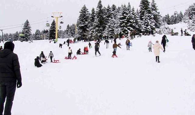 Uludağ’da pistler doldu taştı