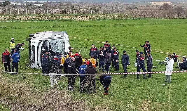 Denizli’de öğrenci servisi devrildi: 2 ölü, 26 yaralı