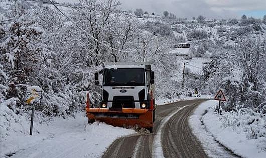 İnegöl'de 24 Saatte 925 Km Kar Temizlendi