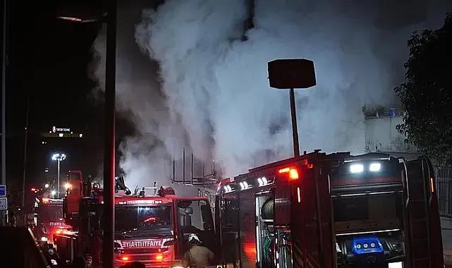 İstanbul'da korku dolu anlar! Alevler bir anda binayı sardı