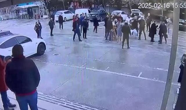 Site toplantısında kurşun yağdırdı!