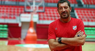 Basketbol antrenörü Ufuk Sarıca hastaneye kaldırıldı