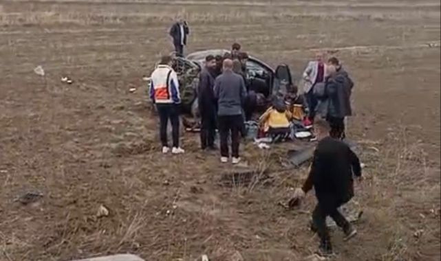Hakkari'de otomobil şarampole devrildi: 1 ölü