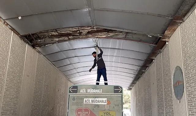 İstanbul'da alt geçidin tavanı parçalandı: Araçlar zarar gördü