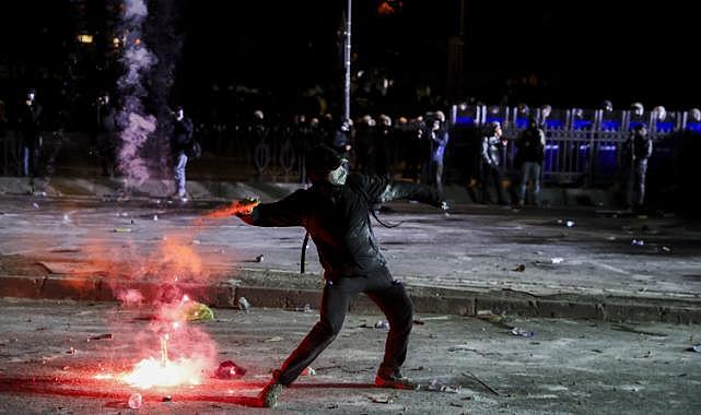 İstanbul'da izinsiz gösteri yapan 71 şüpheli gözaltına alındı