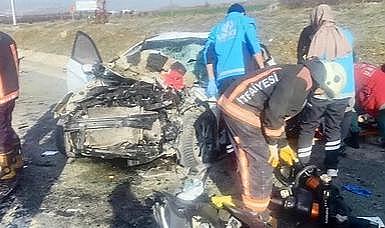 Malatya-Elazığ karayolunda feci kaza: Aynı aileden 3 kişi hayatını kaybetti