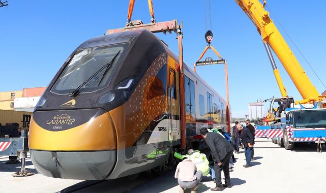 Milli Banliyö Tren Seti Gaziantep'te raylara çıktı