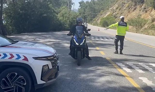 Ali Yerlikaya duyurdu: Hız kurallarına uymayanlara 2 milyon 126 bin işlem yapıldı